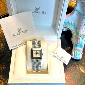 NEW Authentic Swiss Made Swarovski All Around Crystal Watch. Classic Time piece.